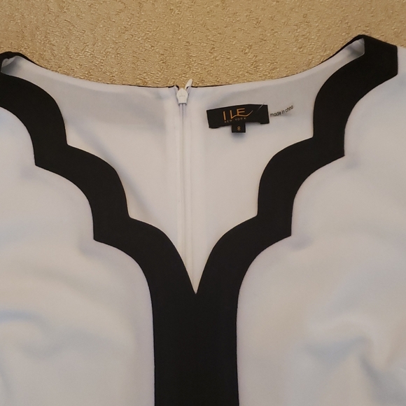 ILE DRESS 👗 - Picture 3 of 3